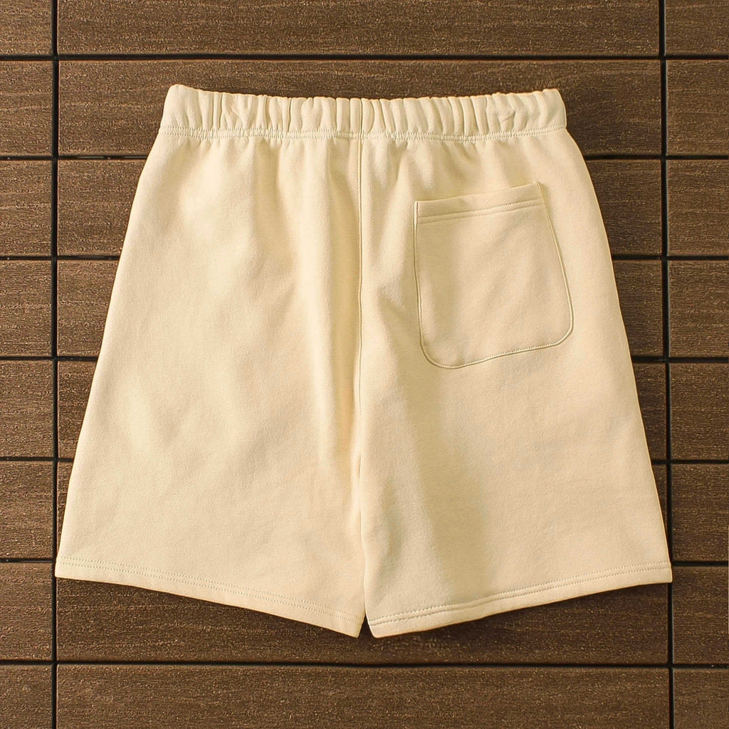 "essence" shorts beige